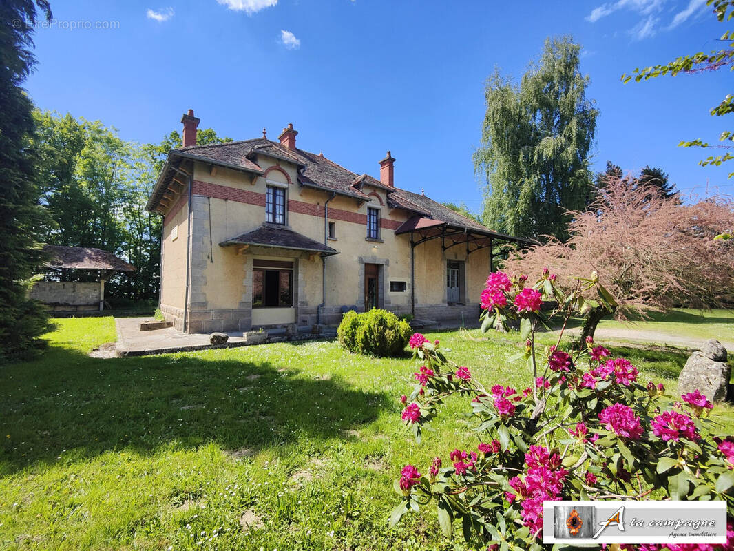 Maison à TERJAT