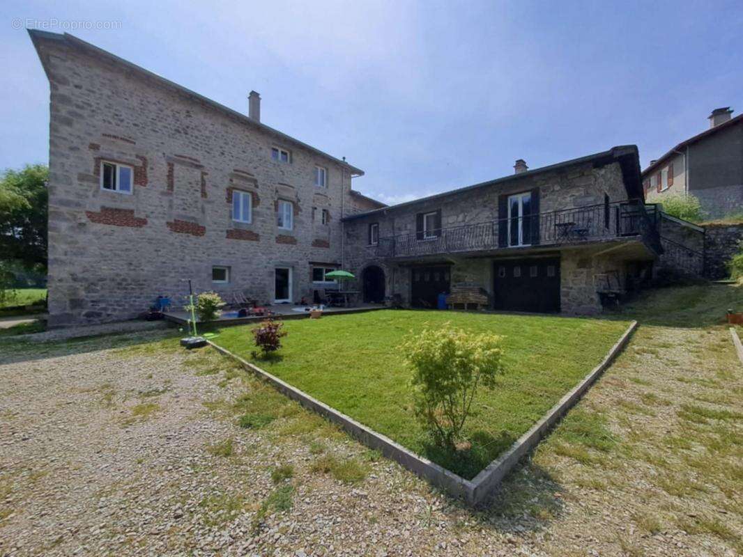 Maison à JONZIEUX