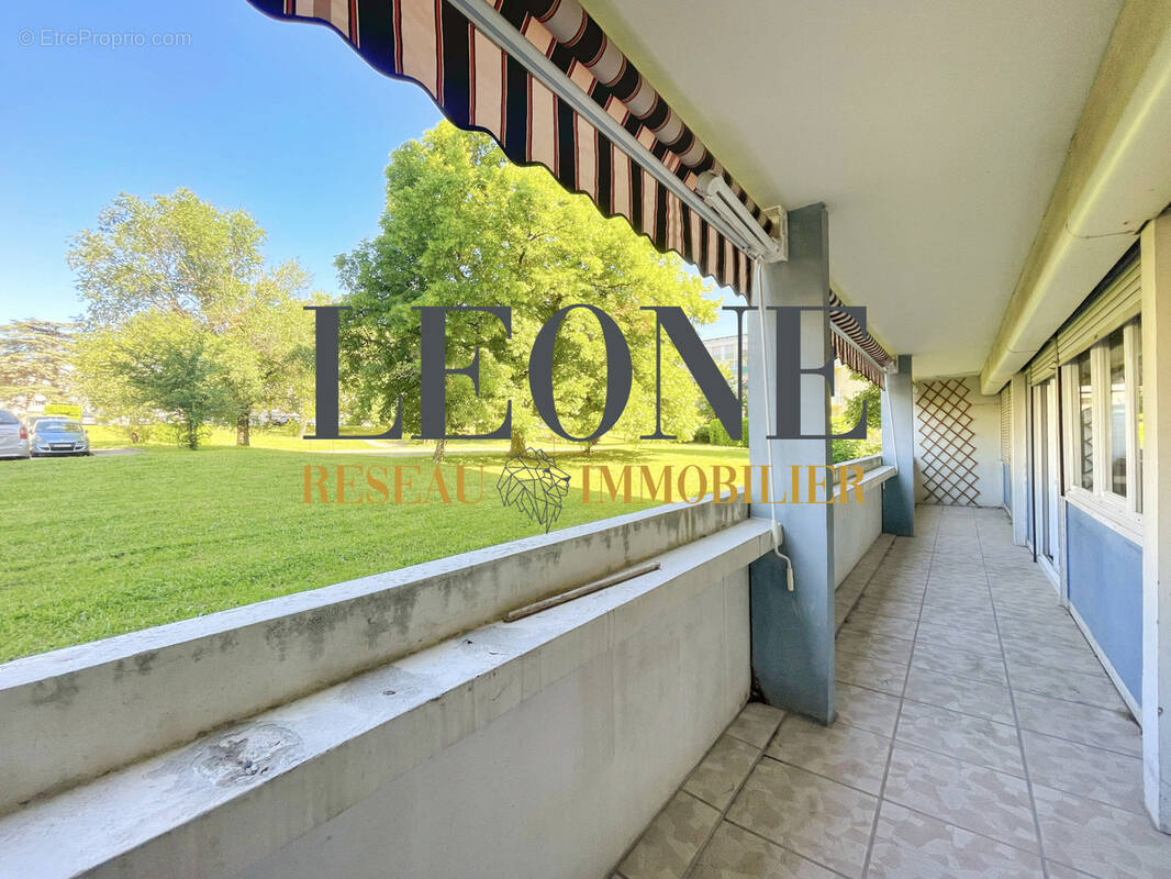Appartement à PIERRE-BENITE