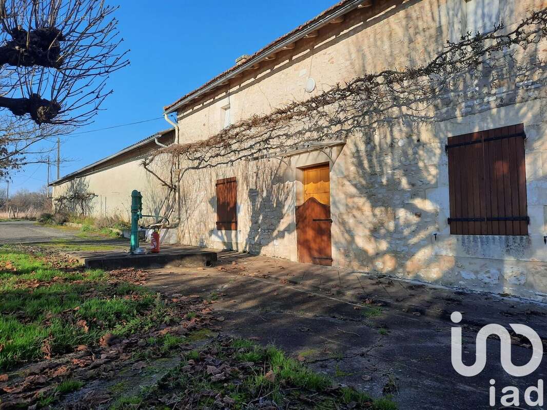 Photo 3 - Maison à FLEURE