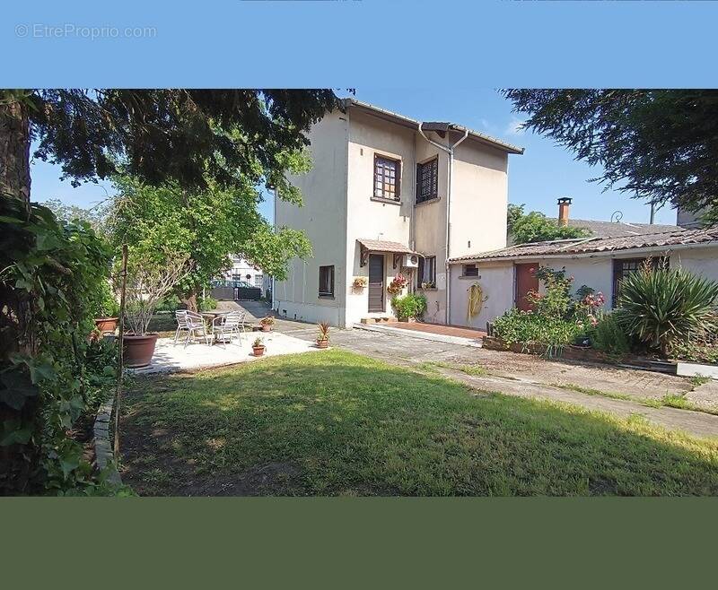 Maison à GARGES-LES-GONESSE