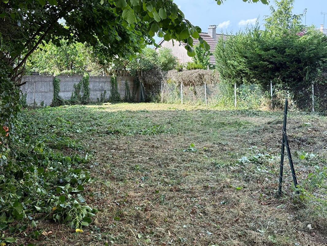 Terrain à RAMBOUILLET