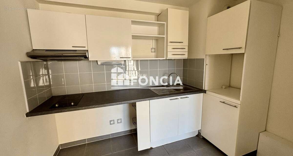 Appartement à MAUGUIO