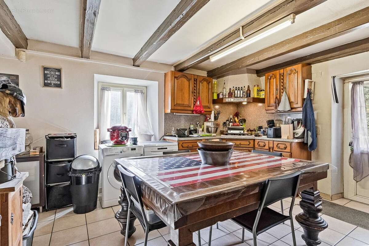 Maison à SAINT-NIZIER-D&#039;AZERGUES