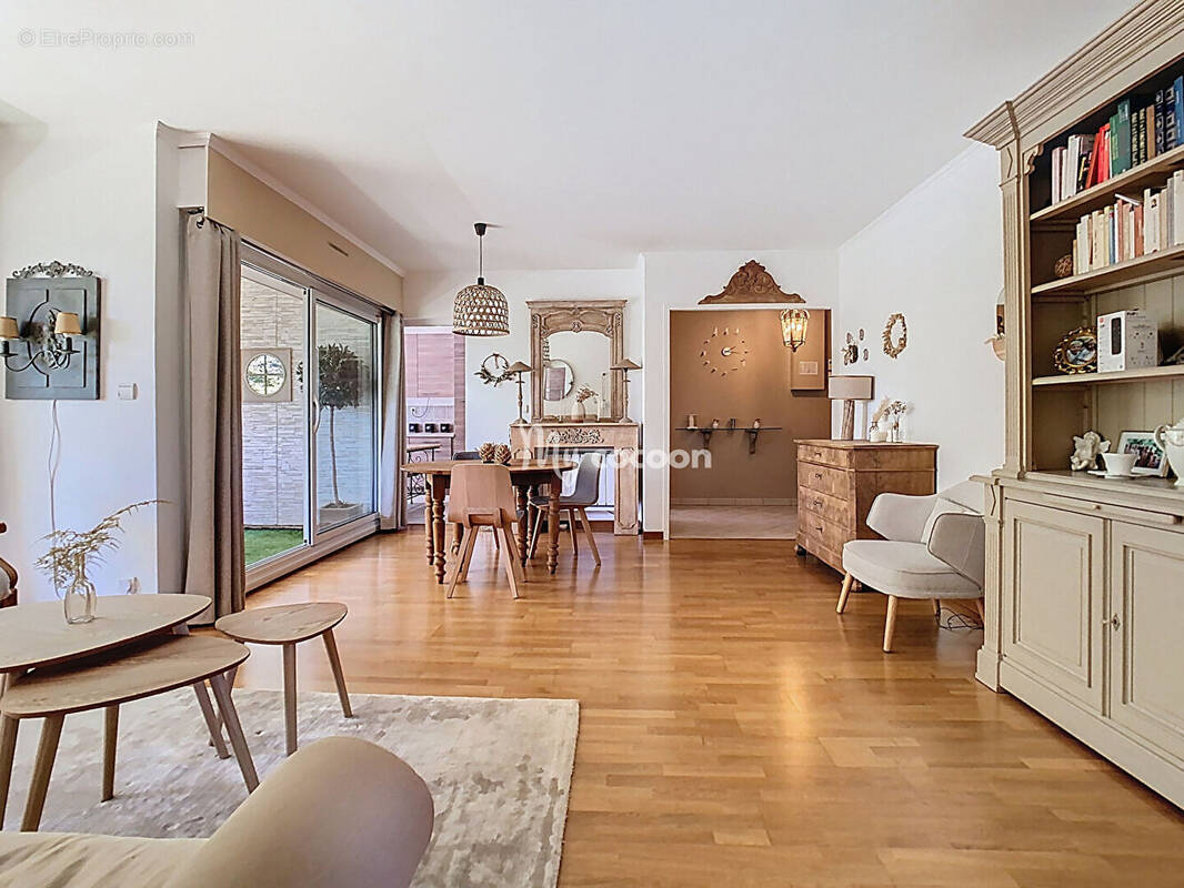Appartement à LYON-9E