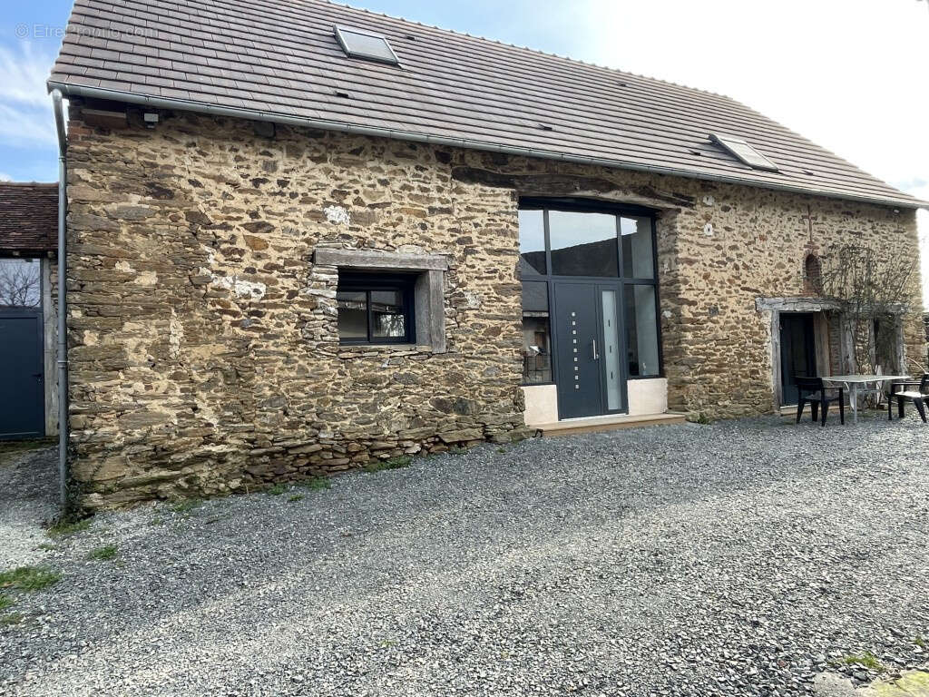 Maison à LUBERSAC