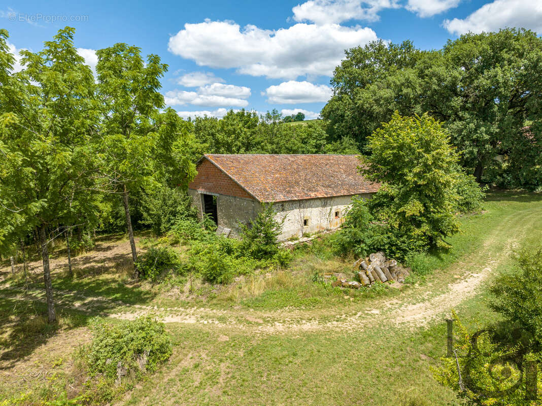 Terrain à MONCLAR