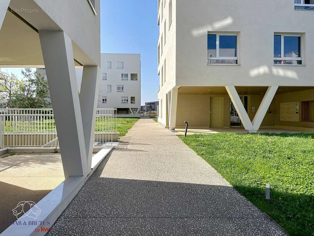Appartement à VAULX-EN-VELIN