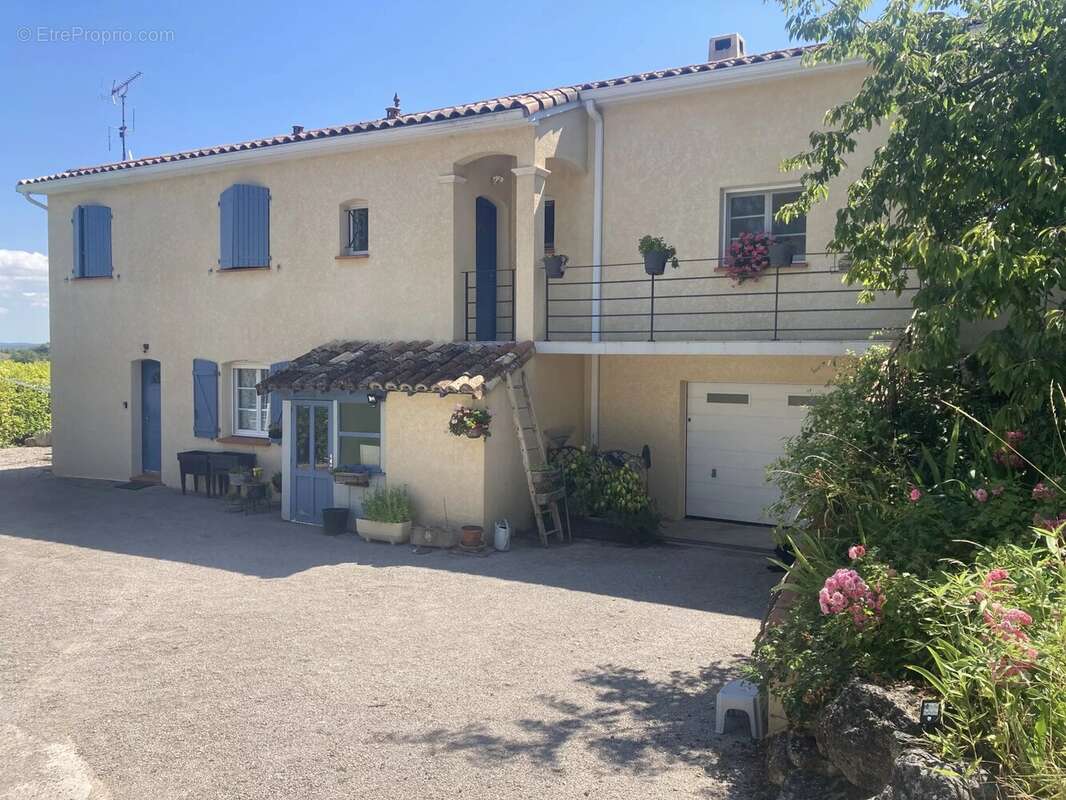 Maison à PUYLAROQUE