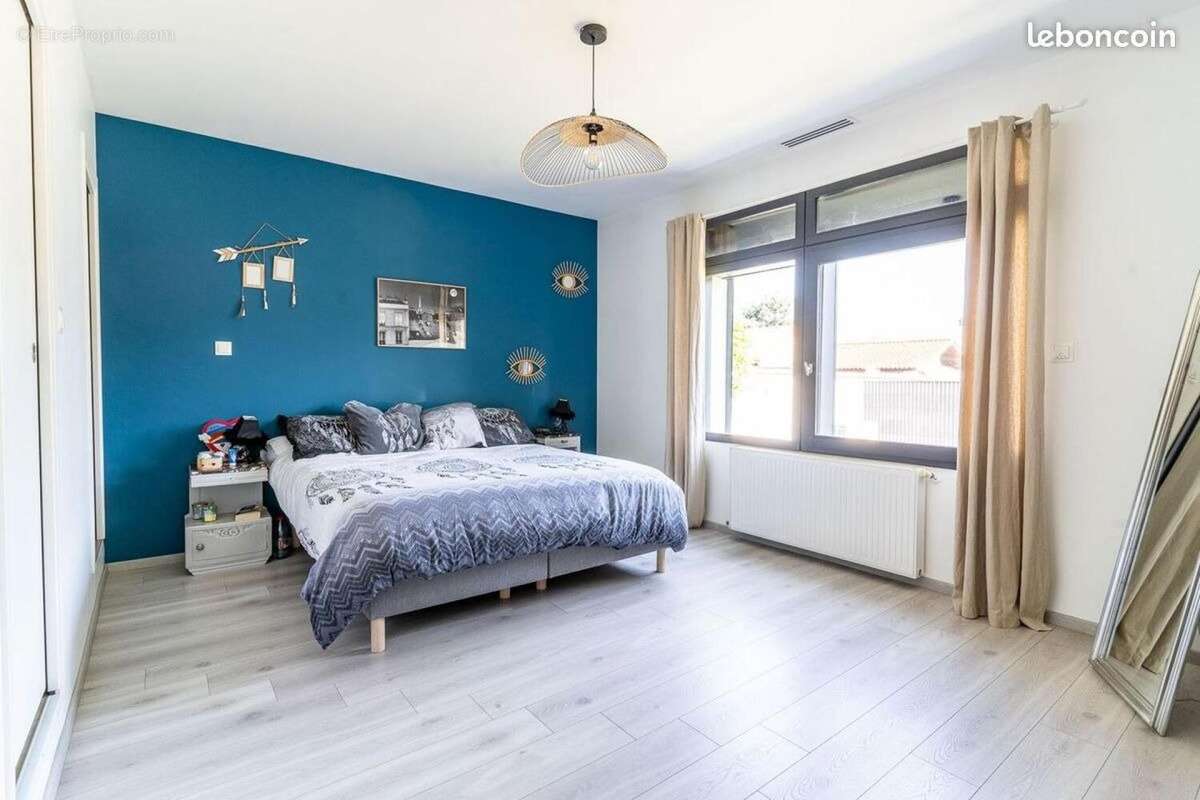 Photo 4 - Maison à DECINES-CHARPIEU
