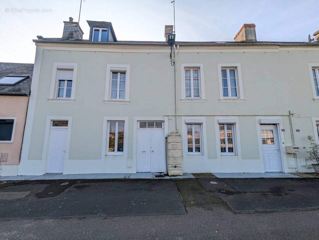 Façade - Maison à ISIGNY-SUR-MER