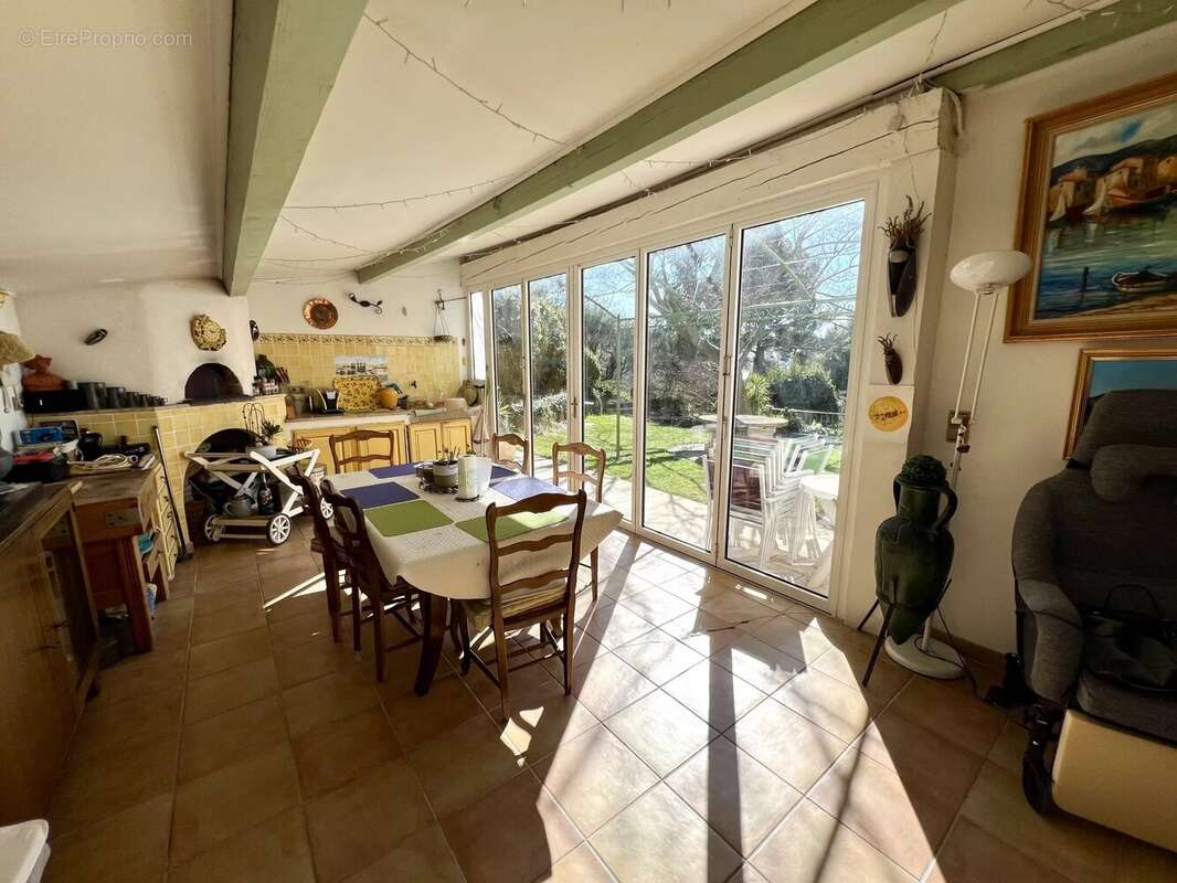 Maison à EGUILLES