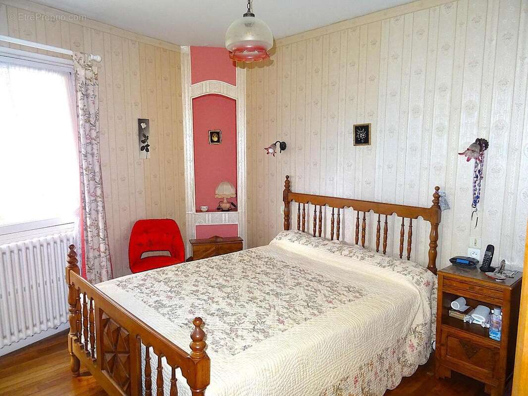   - Maison à THOUARS