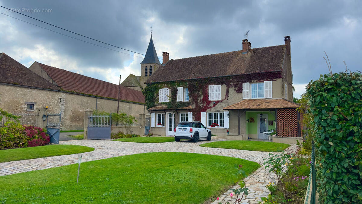 Maison à BRANSLES