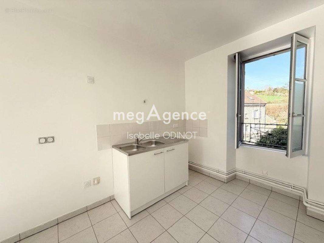 Appartement à MAREIL-SUR-MAULDRE