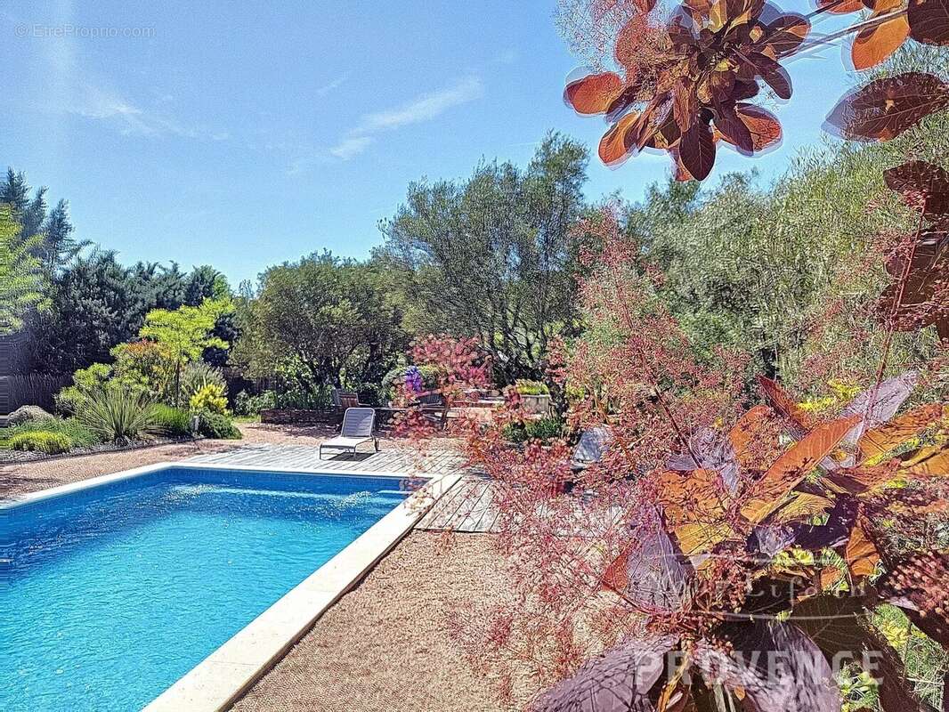 Maison à LORGUES