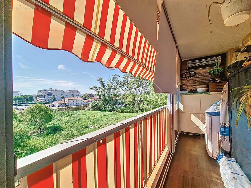 Appartement à FREJUS