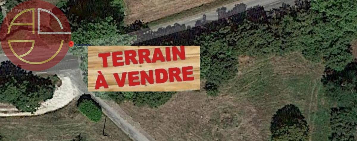 Terrain à LESPINASSE
