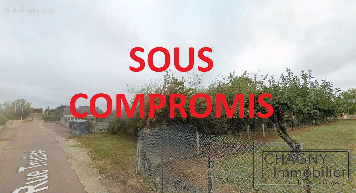 Terrain à CORPEAU