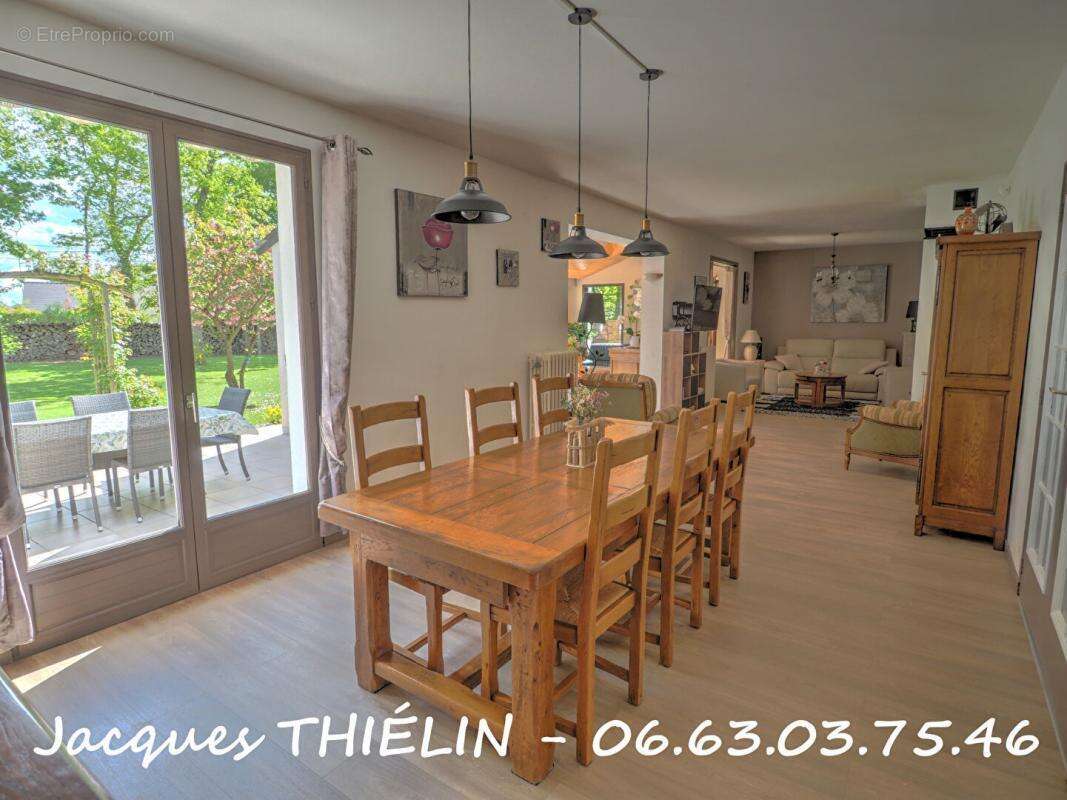 Maison à LONGUE-JUMELLES