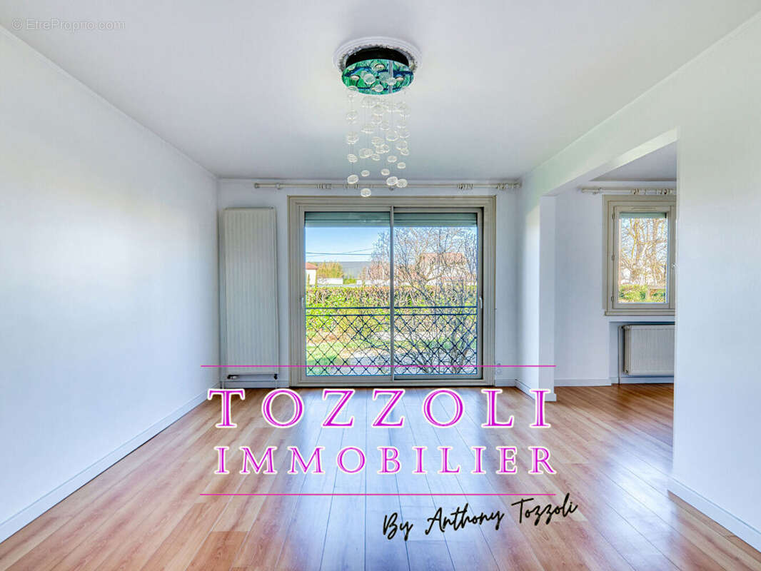Maison à LA VERPILLIERE