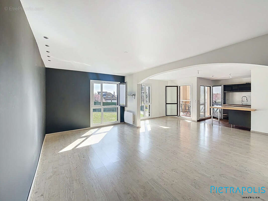 Appartement à DIVONNE-LES-BAINS