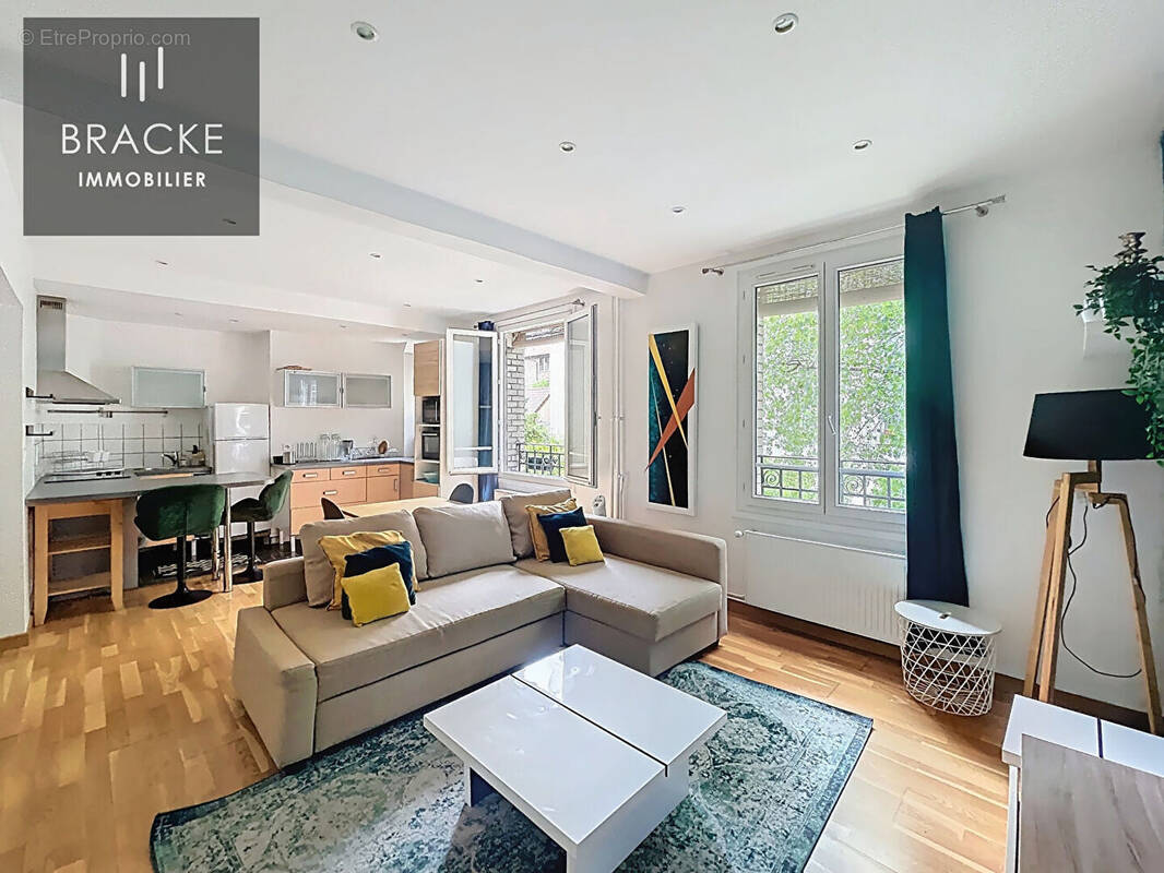 Appartement à COURBEVOIE
