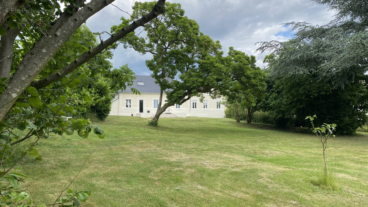 Maison à BEAULIEU-LES-FONTAINES