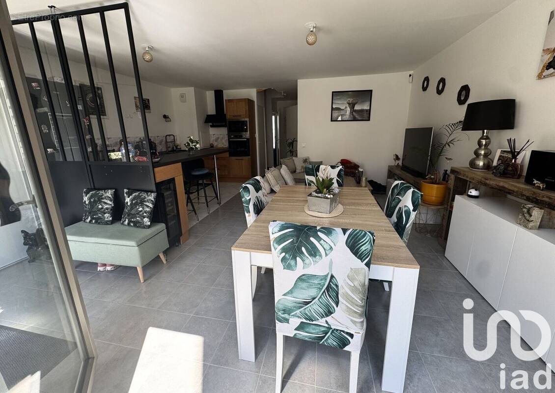 Photo 1 - Appartement à BUSSY-SAINT-GEORGES