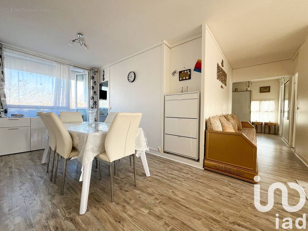 Photo 1 - Appartement à LES ULIS