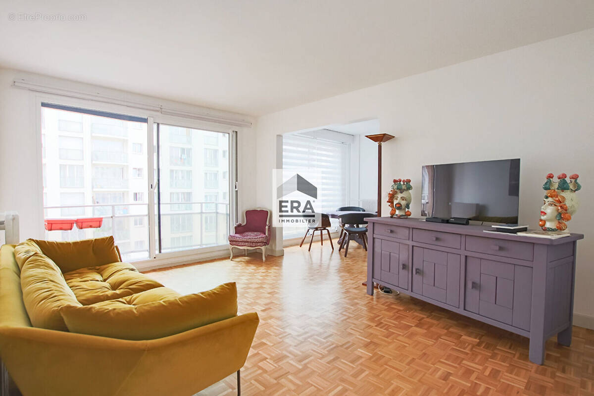 Appartement à PARIS-19E