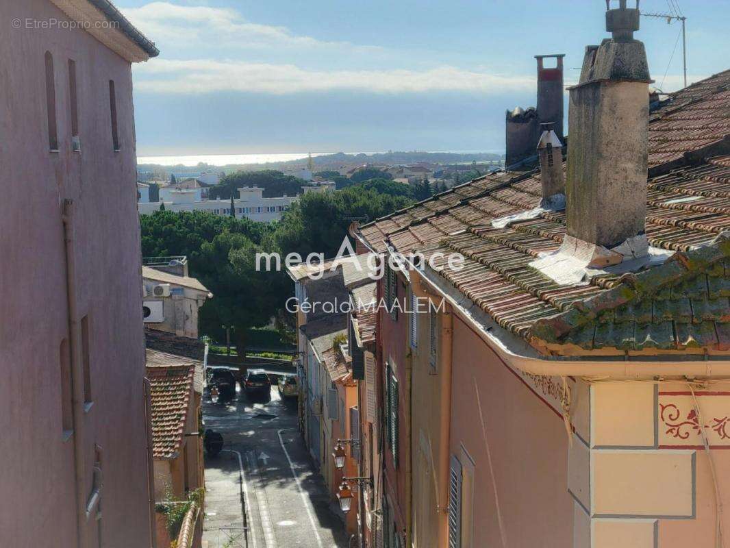 Appartement à FREJUS