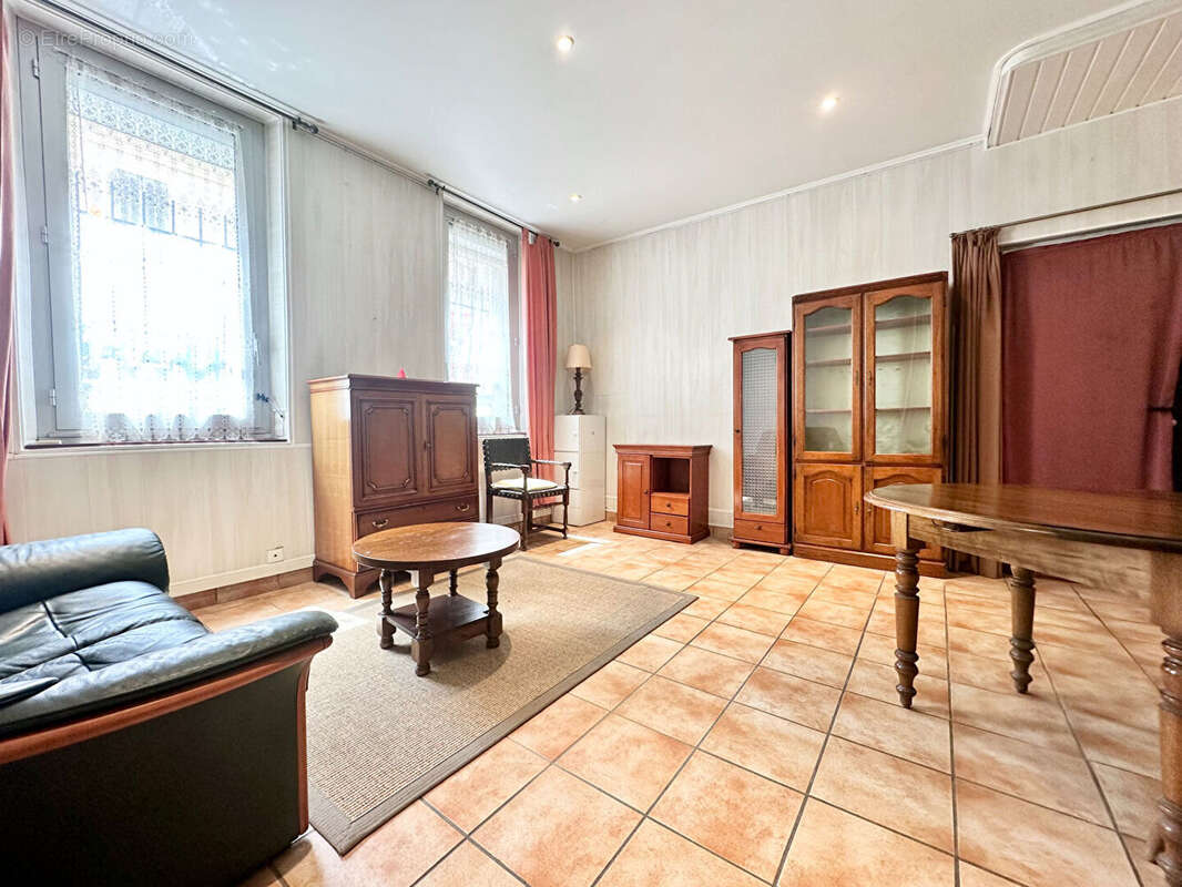 Appartement à MARSEILLE-5E