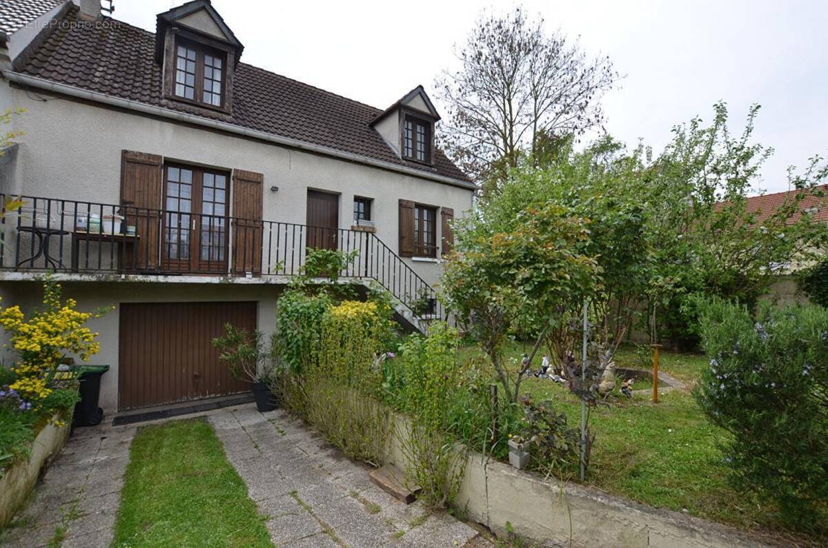 Maison à VIRY-CHATILLON