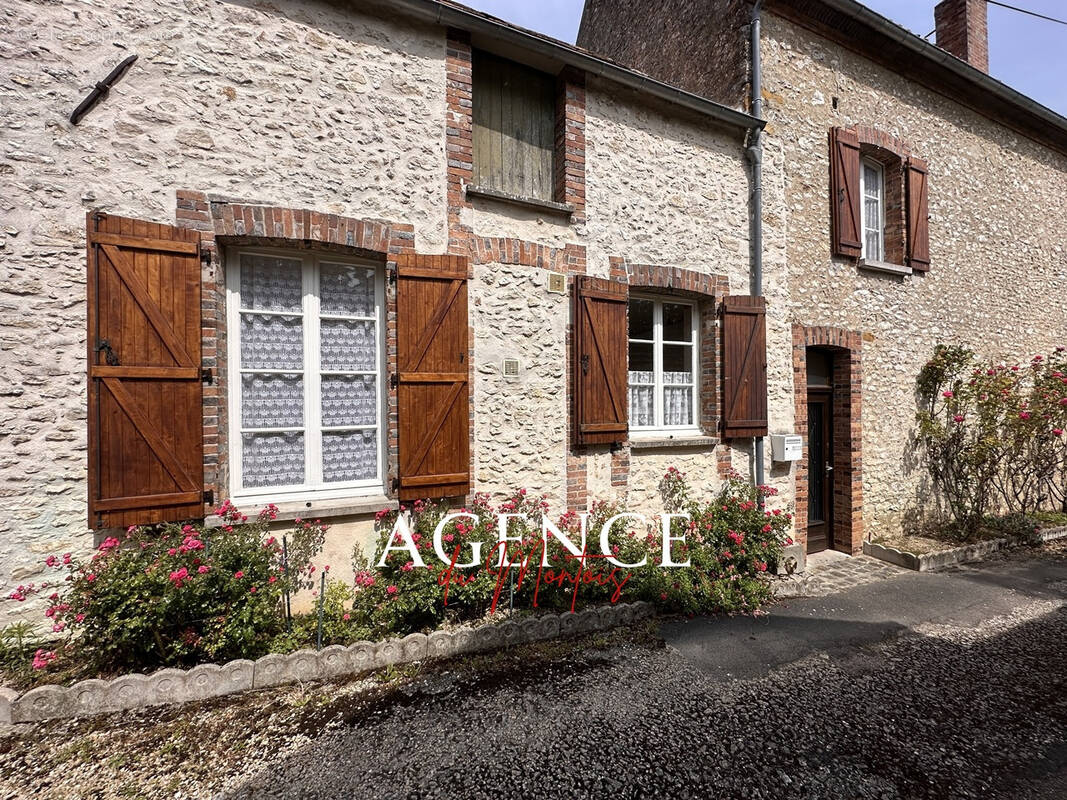 Maison à DONNEMARIE-DONTILLY