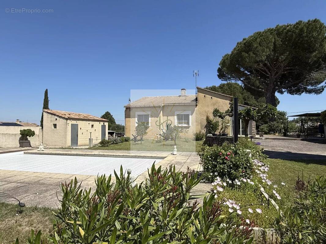 Maison à SAINT-PAUL-LES-FONTS