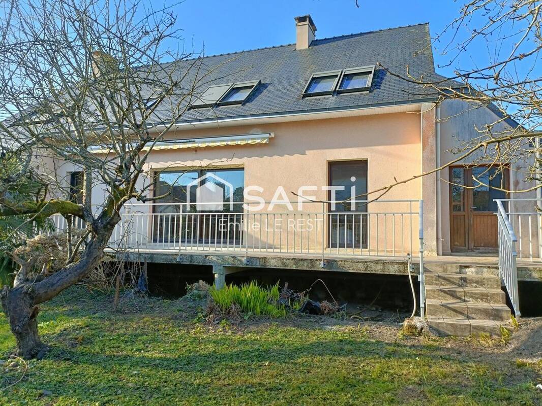 Photo 1 - Maison à CHATEAULIN