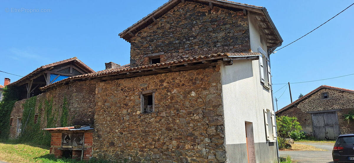 Maison à VAYRES