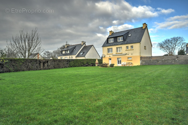 Maison à DIRINON