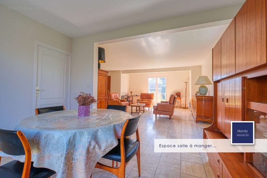 Maison à ENNERY