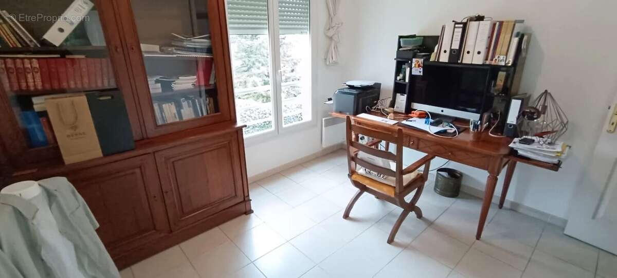 Appartement à SAINT-LAURENT-DU-VAR