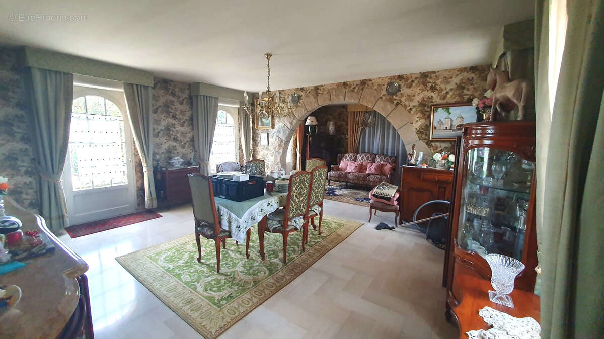 Maison à LECOUSSE