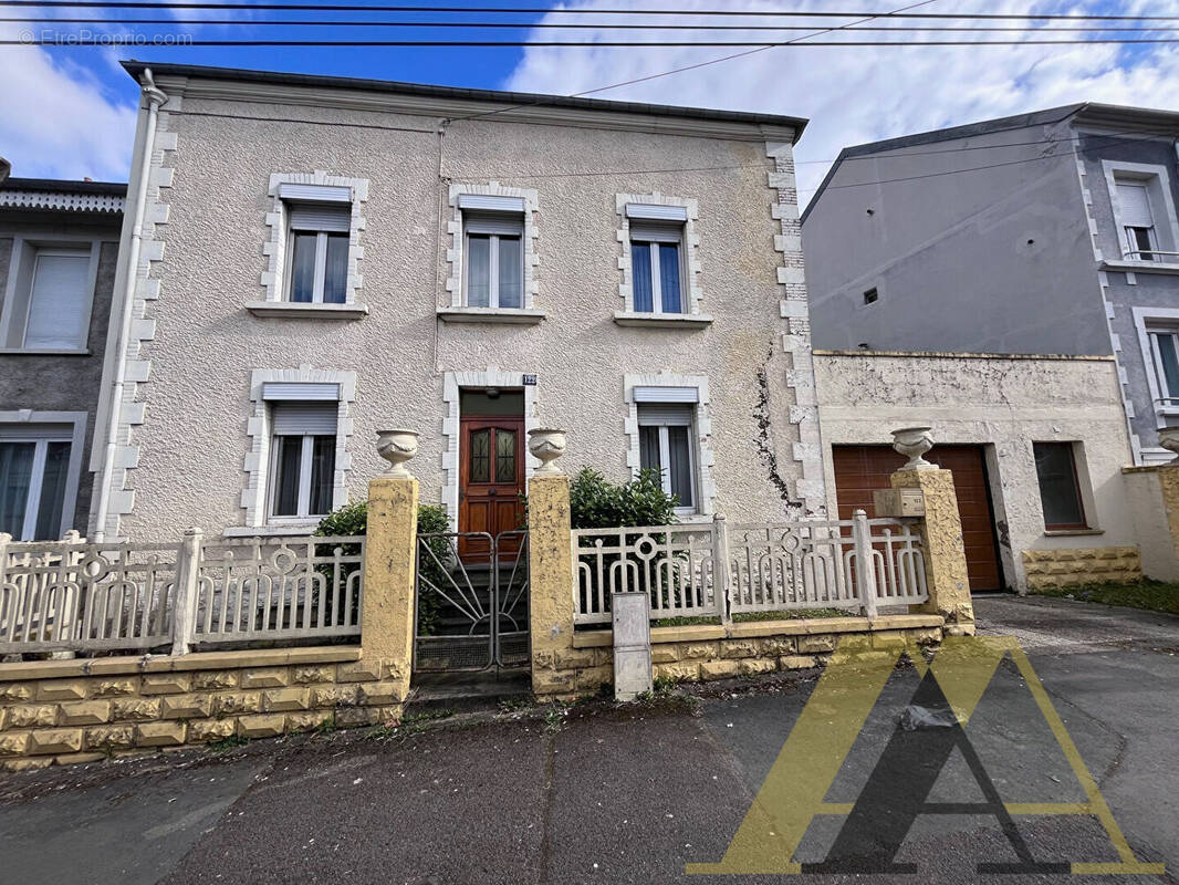 Maison à MONT-SAINT-MARTIN