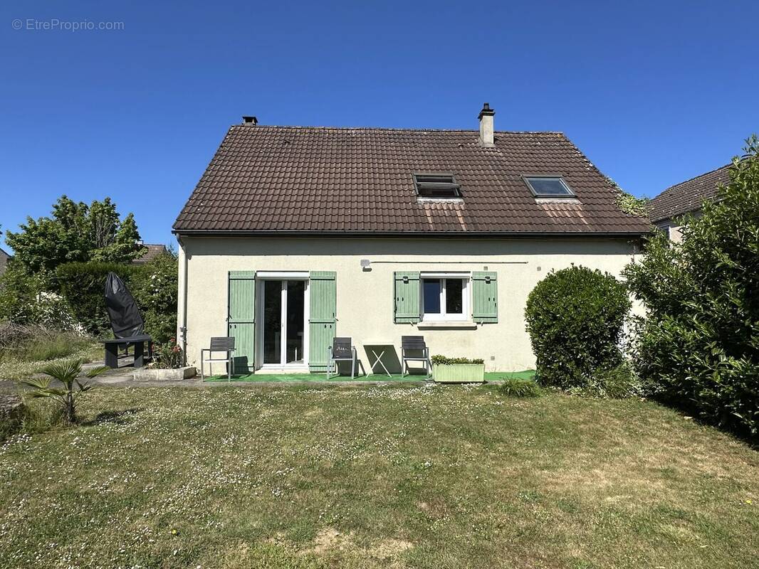 Maison à NANDY