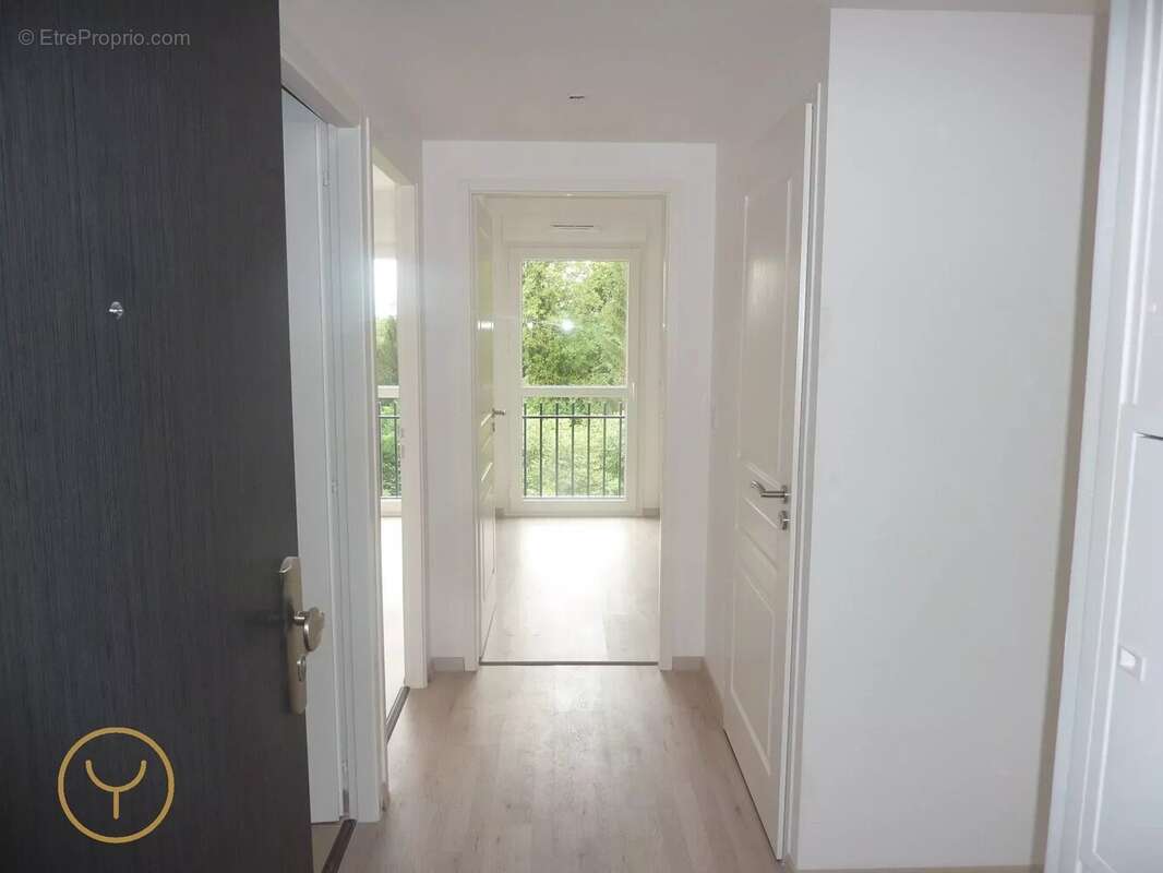 Appartement à PONT-SAINTE-MARIE