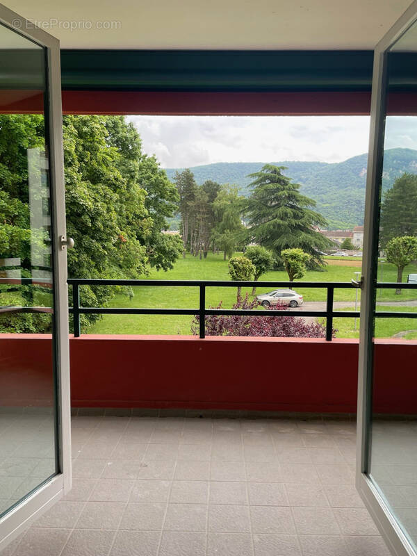 Appartement à LAGNIEU