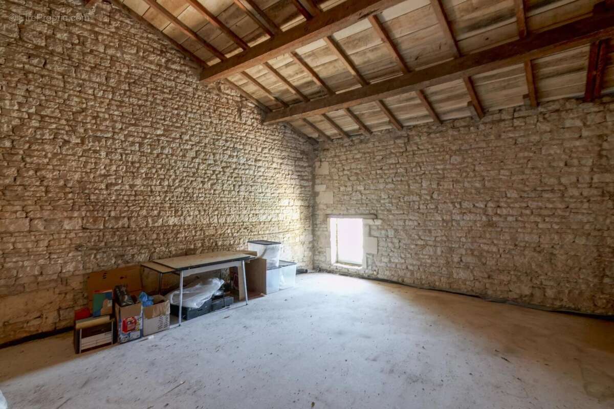 Maison à MATHA