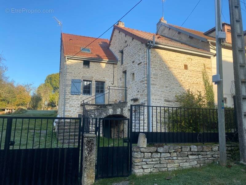 Maison à VENAREY-LES-LAUMES