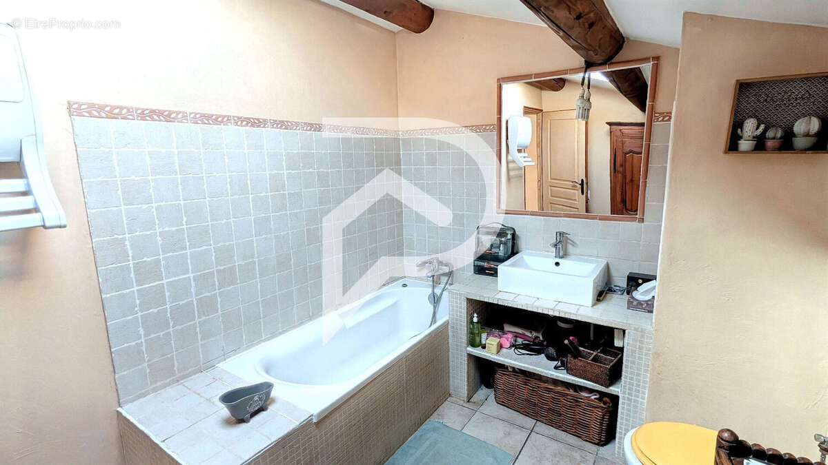 Maison à SAUVETERRE