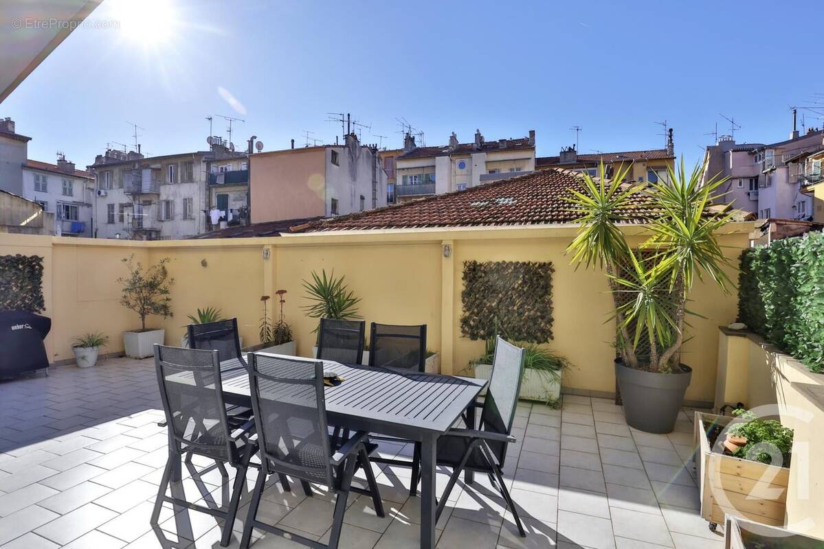Appartement à NICE
